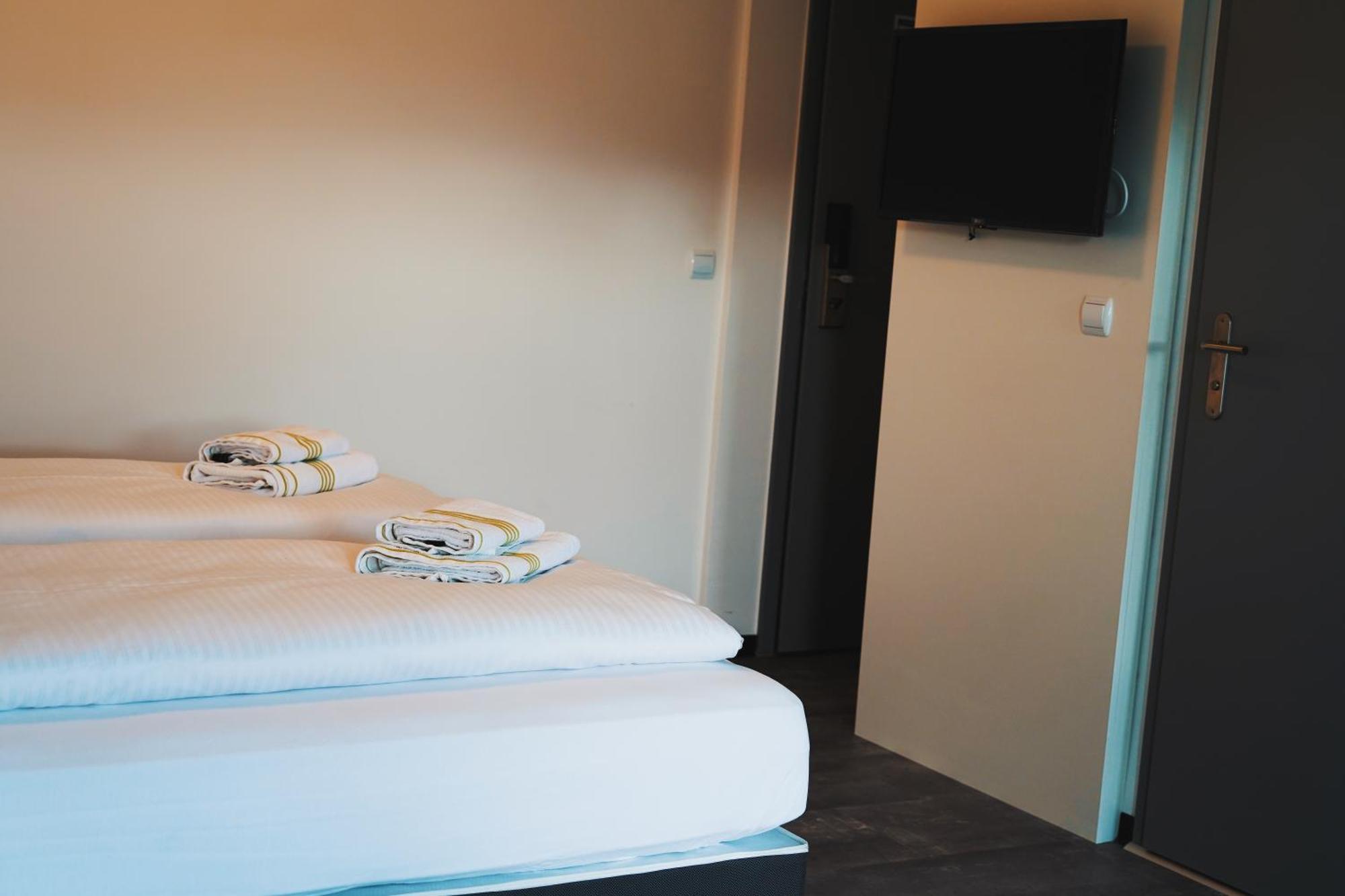 Bp24 Hotel Eschweiler Szoba fotó